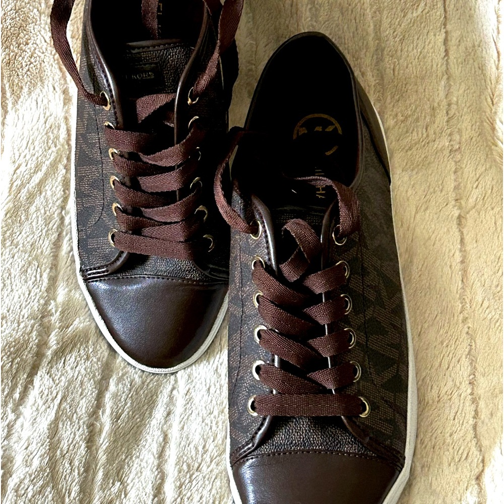 Leather Michael Kors sneakers